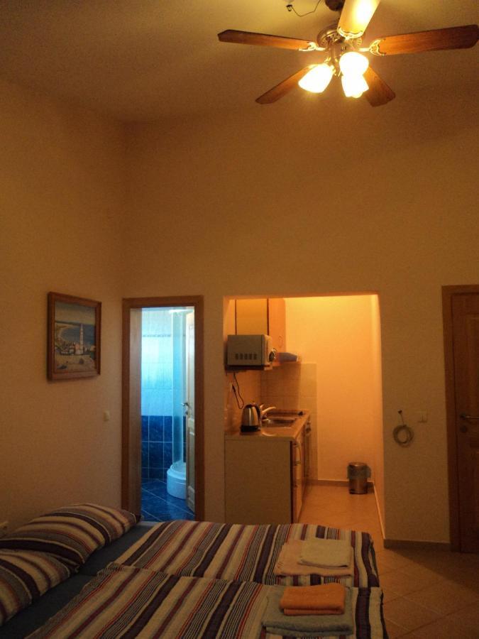 Apartments Delfini Sveti Filip i Jakov Eksteriør bilde